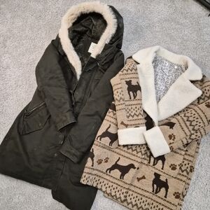 Women Winter Green Hooded Coat and Beige Dog Patterned Fleeced Coat